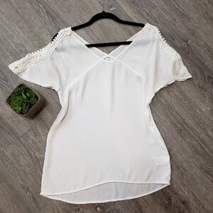Temperance Aritzia Cold Shoulder Popover Blouse XS